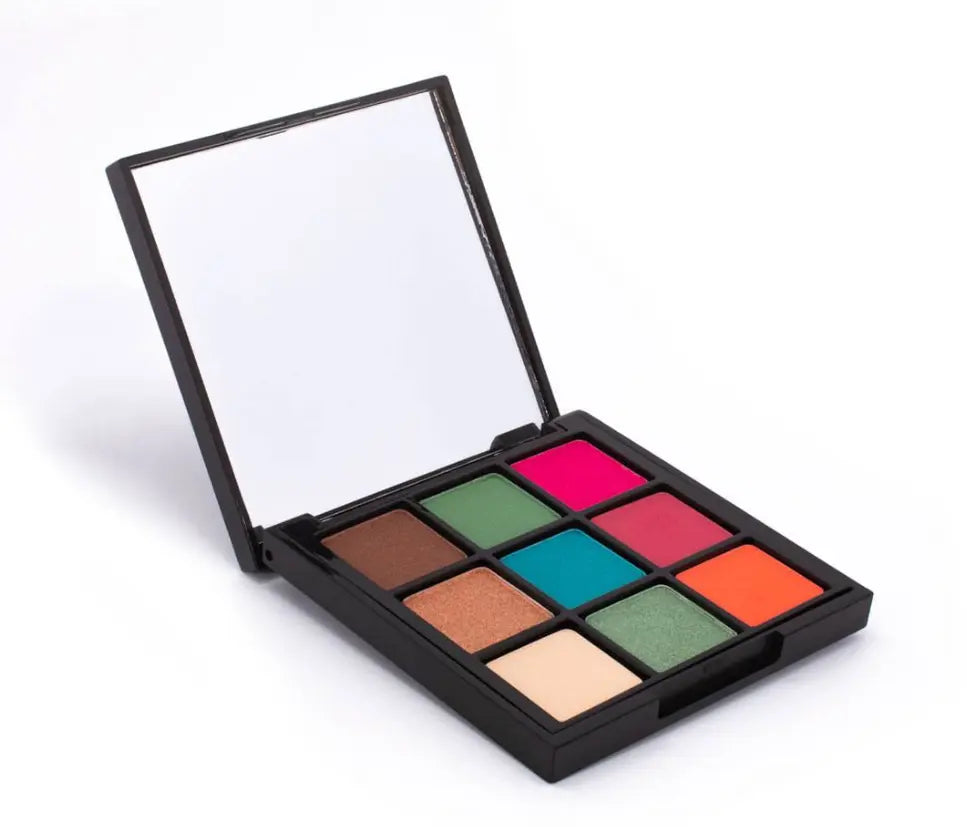 PALETTE D’OMBRES À PAUPIÈRES 9 COULEURS - SUMMER BREEZE 18 G CHOGAN Les Parfums Chogan
